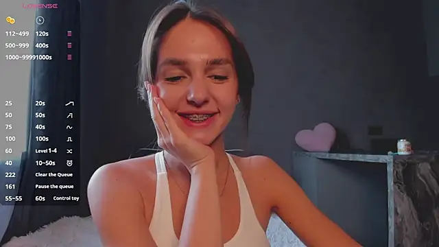 Snapshot of JudyAngil chatting on September 18, 5:31 am JudyAngil online show from September 18, 5:31 am