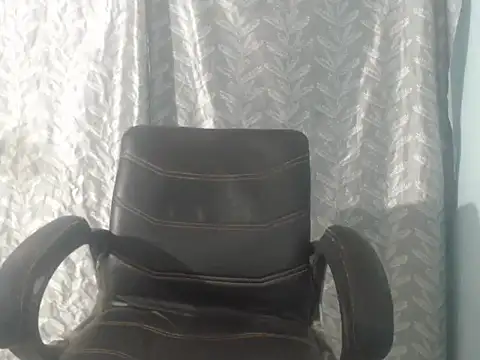 Snapshot of cute-priy chatting on November 13, 4:22 am cute-priy online show from November 13, 4:22 am