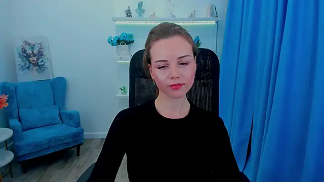 MileyWings online show from November 17, 11:27 am