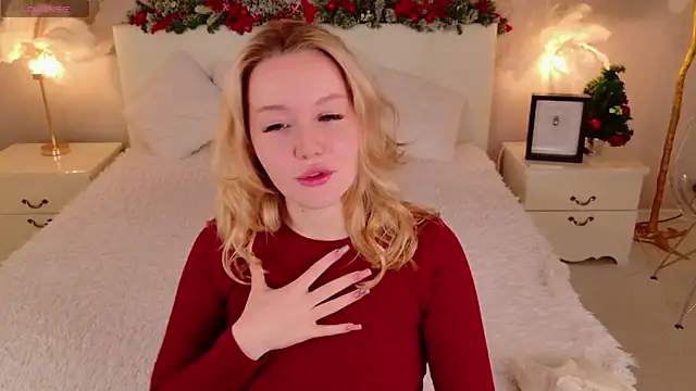 AliceMorr online show from December 13, 7:47 am