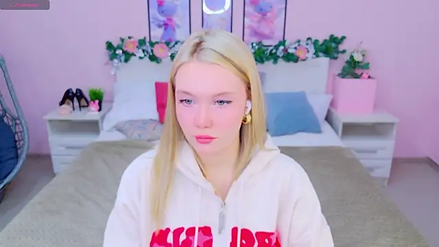 AliceMorr online show from January 12, 8:04 am