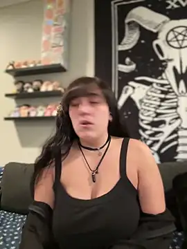 ThicBunz online show from November 15, 3:08 pm