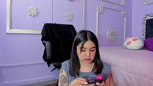 Snapshot of JeyLee chatting on November 4, 12:26 pm JeyLee online show from November 4, 12:26 pm