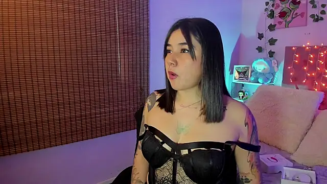 Snapshot of JeyLee chatting on November 6, 12:50 pm JeyLee online show from November 6, 12:50 pm