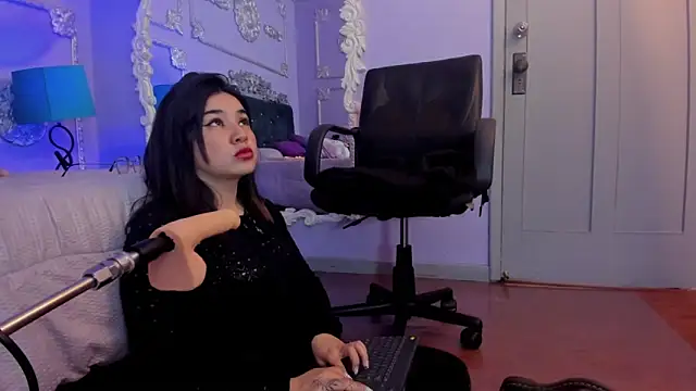 Snapshot of JeyLee chatting on November 14, 11:42 am JeyLee online show from November 14, 11:42 am