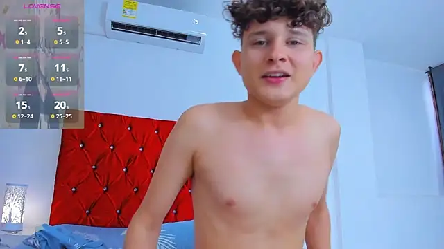 Nathan Bluee online show from December 14, 7:03 pm