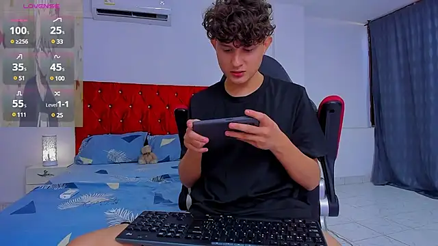 Nathan Bluee online show from December 18, 3:44 pm