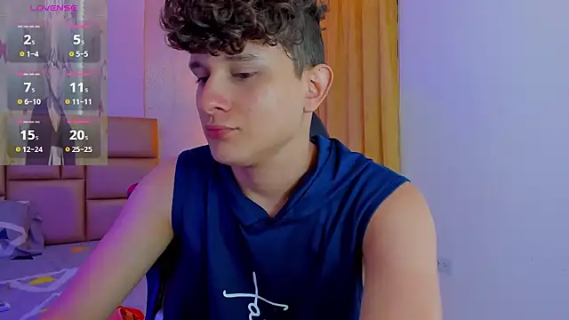 Nathan Bluee online show from December 22, 5:21 pm