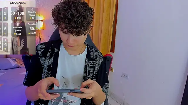 Nathan Bluee online show from February 7, 12:28 pm