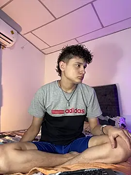 Snapshot of Nathan_Bluee chatting on November 26, 3:57 pm Nathan Bluee online show from November 26, 3:57 pm