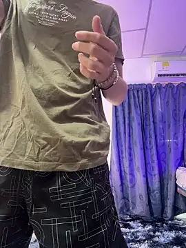 Snapshot of Nathan_Bluee chatting on December 3, 3:32 pm Nathan Bluee online show from December 3, 3:32 pm