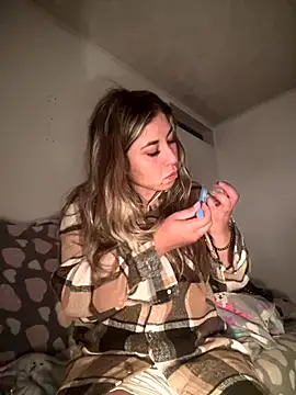 Snapshot of Khalyk_G chatting on September 12, 6:46 am Khalyk G online show from September 12, 6:46 am