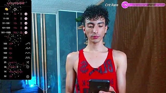 Snapshot of alexxis_26 chatting on December 18, 3:26 am alexxis 26 online show from December 18, 3:26 am