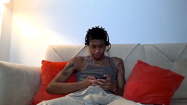 Snapshot of Skinnyblackman chatting on November 5, 2:55 am Skinnyblackman online show from November 5, 2:55 am