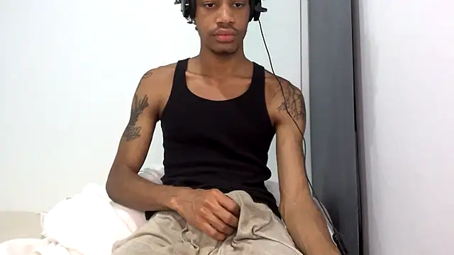 Skinnyblackman online show from March 14, 5:57 am