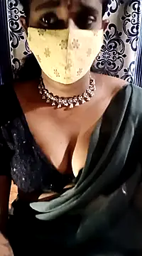 Snapshot of anisha91 chatting on December 20, 3:31 pm anisha91 online show from December 20, 3:31 pm