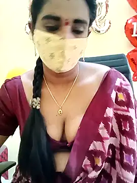 Snapshot of anisha91 chatting on February 15, 2:58 am anisha91 online show from February 15, 2:58 am