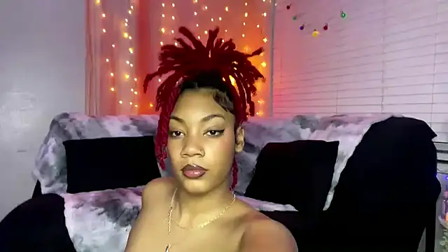 Snapshot of SheSoNastyy_21 chatting on December 12, 6:47 am SheSoNastyy 21 online show from December 12, 6:47 am