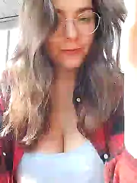 Snapshot of Alicia_Hot1 chatting on December 18, 1:45 pm Alicia Hot1 online show from December 18, 1:45 pm