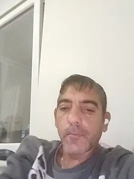 Snapshot of Egemen2245 chatting on November 25, 7:25 pm Egemen2245 online show from November 25, 7:25 pm