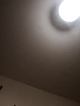 Snapshot of CaatHot chatting on December 15, 12:29 am CaatHot online show from December 15, 12:29 am