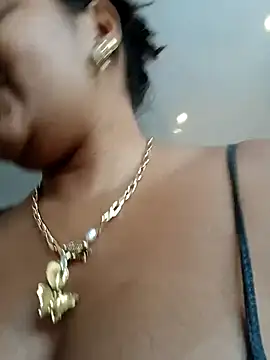 anaesca online show from March 12, 5:38 pm