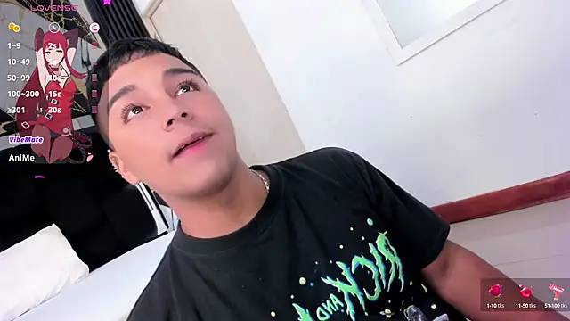 Snapshot of Seductivo_jr chatting on January 10, 5:26 am Seductivo jr online show from January 10, 5:26 am