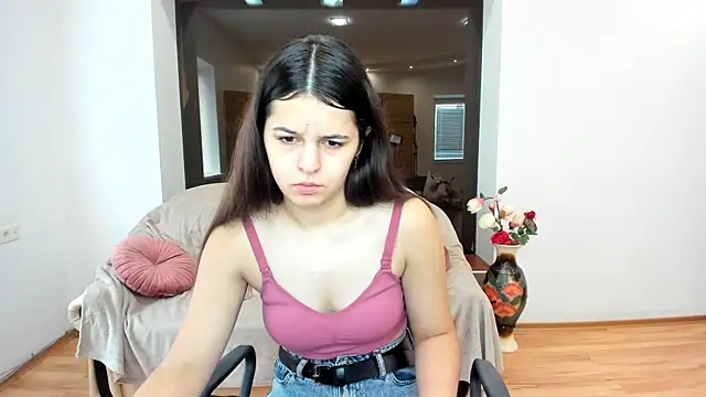 Molly Owens online show from October 19, 5:52 am
