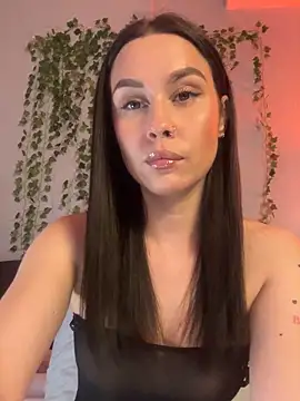 Snapshot of MiaNell chatting on October 30, 9:59 pm MiaNell online show from October 30, 9:59 pm