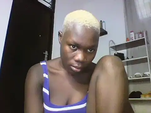 sexyqueen02 online show from March 3, 7:10 am