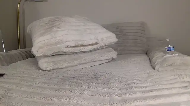 Snapshot of deliciousdearra69 chatting on September 23, 1:58 pm deliciousdearra69 online show from September 23, 1:58 pm