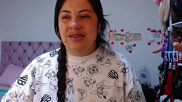 lanaqueen699 online show from April 6, 12:28 pm