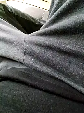 Snapshot of 85Friedrich chatting on October 7, 12:46 pm 85Friedrich online show from October 7, 12:46 pm