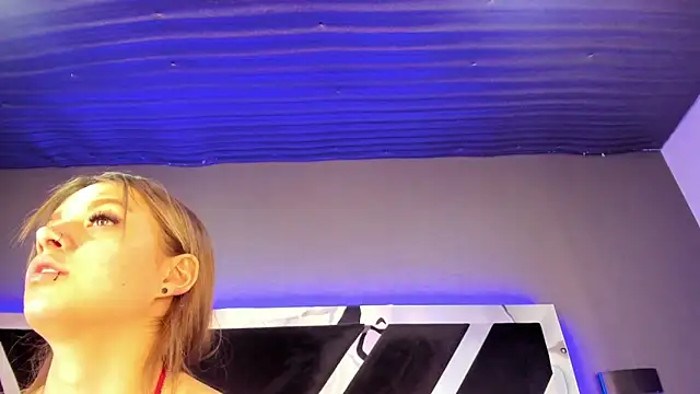 Larabrooks online show from March 3, 4:57 pm