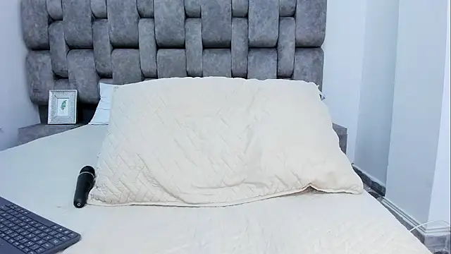 Melany Luv online show from January 16, 2:09 am