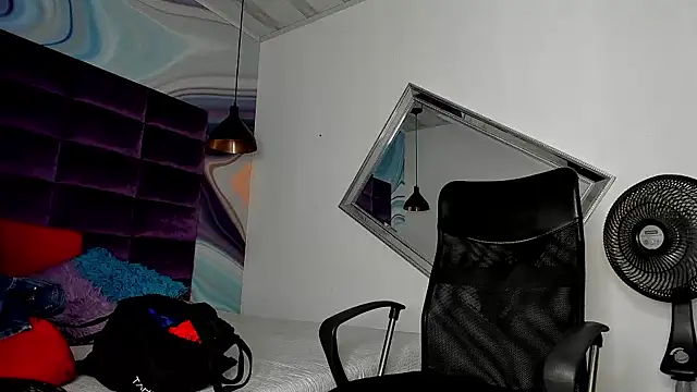 Snapshot of SbasTone_Muscle chatting on January 30, 7:37 pm SbasTone Muscle online show from January 30, 7:37 pm