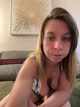 Snapshot of Aphrodite-22 chatting on December 8, 8:41 am Aphrodite-22 online show from December 8, 8:41 am