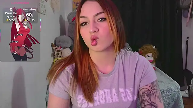 Snapshot of lucycherry__ chatting on September 11, 2:11 am lucycherry online show from September 11, 2:11 am