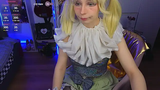 Moon Lollie  online show from January 12, 6:06 am