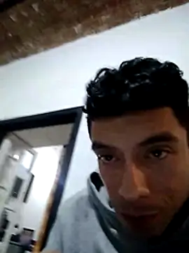 Snapshot of IM_A_WOT chatting on December 15, 5:23 am IM A WOT online show from December 15, 5:23 am