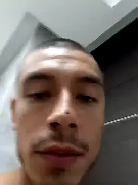 Snapshot of IM_A_WOT chatting on February 26, 7:38 pm IM A WOT online show from February 26, 7:38 pm