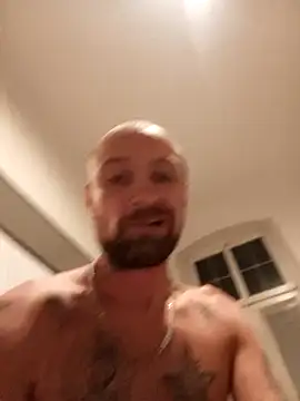 Snapshot of Diabel86 chatting on September 16, 8:21 pm Diabel86 online show from September 16, 8:21 pm