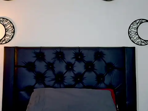 EvoletFMK online show from October 6, 5:32 pm