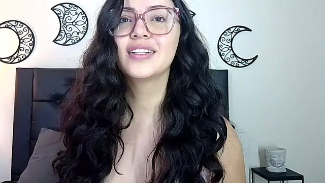 EvoletFMK online show from November 15, 3:30 pm