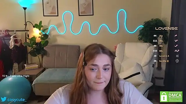 Snapshot of cosycute_ chatting on February 2, 9:56 pm cosycute online show from February 2, 9:56 pm