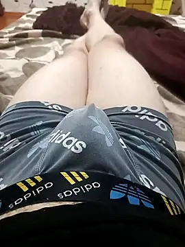 red red00 online show from February 7, 2:37 pm