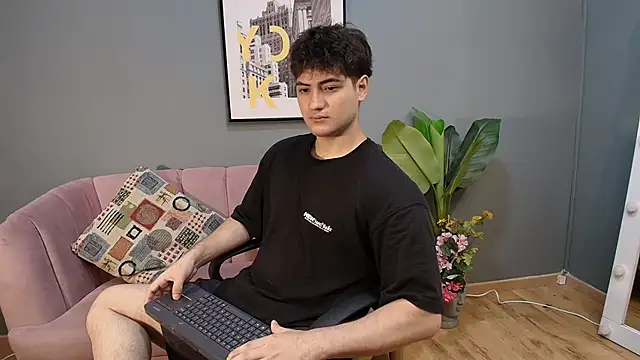 Snapshot of Mark_Evans1_ chatting on January 13, 2:32 pm Mark Evans1  online show from January 13, 2:32 pm