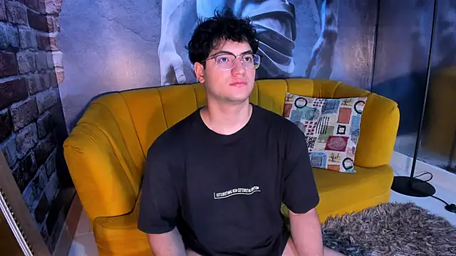 Snapshot of Mark_Evans1_ chatting on March 1, 8:10 pm Mark Evans1  online show from March 1, 8:10 pm