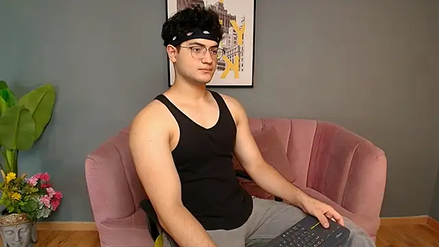 Snapshot of Mark_Evans1_ chatting on March 7, 8:11 pm Mark Evans1  online show from March 7, 8:11 pm