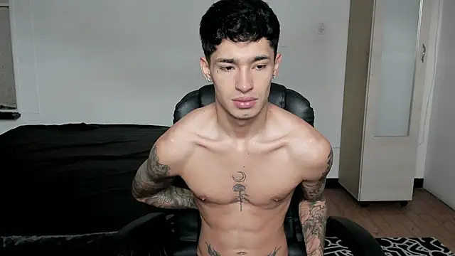 Damon  333 online show from February 5, 6:34 pm